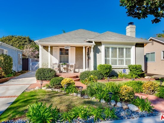 Foto principal - 8037 Regis Way
