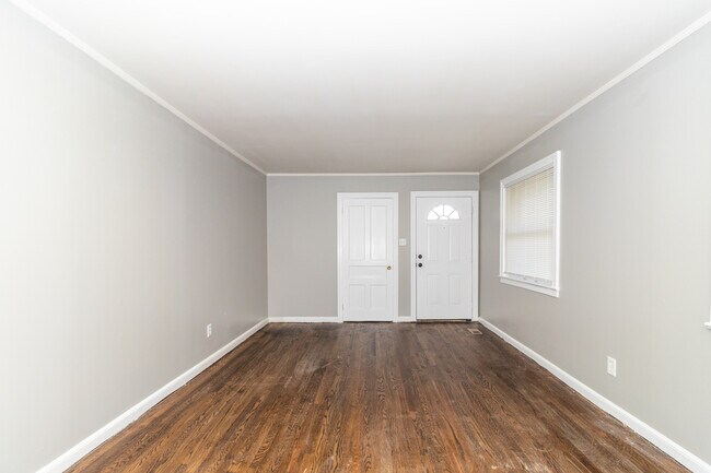 Foto del edificio - 4802 Inskip Rd
