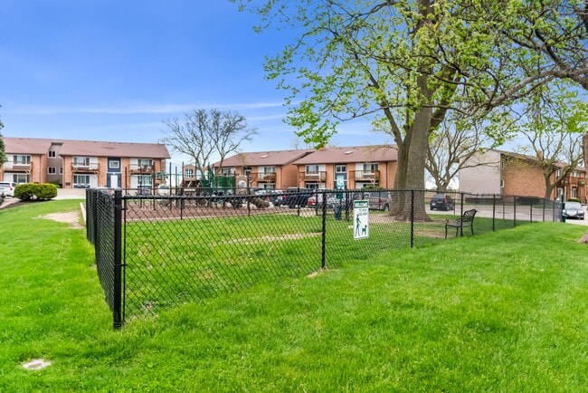 Building Photo - Lofts at Layton