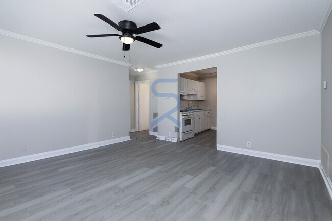 Foto del edificio - BIG SAVINGS AT MOVE-IN!!! Apply, get approved and only pay $500 for Security Deposit and get a $2...