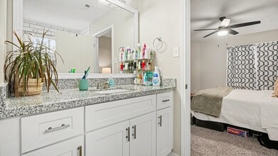 Building Photo - 9039 Serena Ln