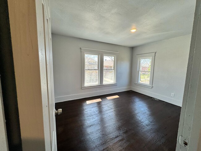 Foto del edificio - 3262 Hogarth St