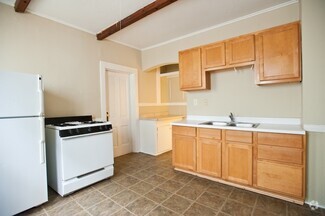 Building Photo - 3221 N Newhall St
