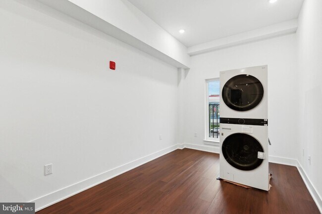 Foto del edificio - 501 Washington Ln