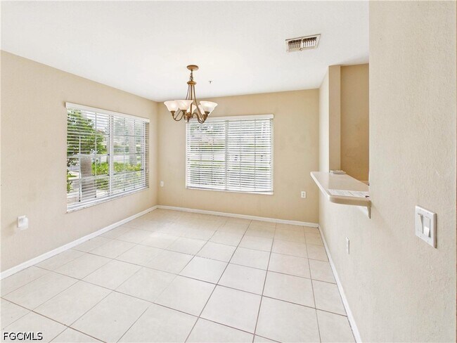 Foto del edificio - 9440 Ivy Brook Run