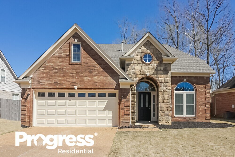 Foto principal - 1448 Carlton Ridge Dr