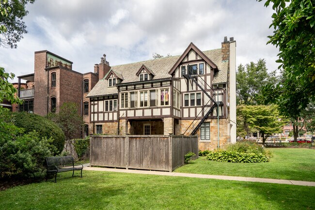 Foto del edificio - 1789 Beacon St