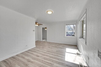 Building Photo - 4876 Decatur St