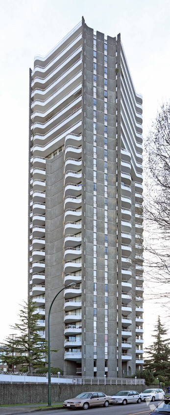Building Photo - Sunset Plaza