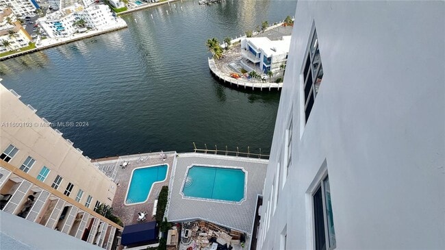Building Photo - 137 Golden Isles Dr