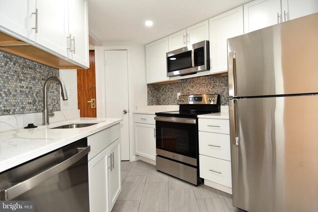 Foto del edificio - 2725 Connecticut Ave NW