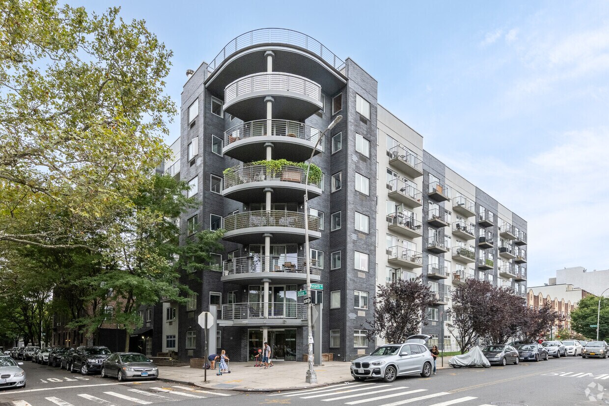 100 Maspeth Ave, Brooklyn, NY 11211 Apartments in Brooklyn, NY