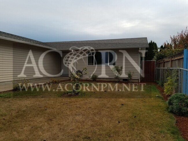 Foto del edificio - Great Bethel 3 bed/2 bath home Fenced yard...