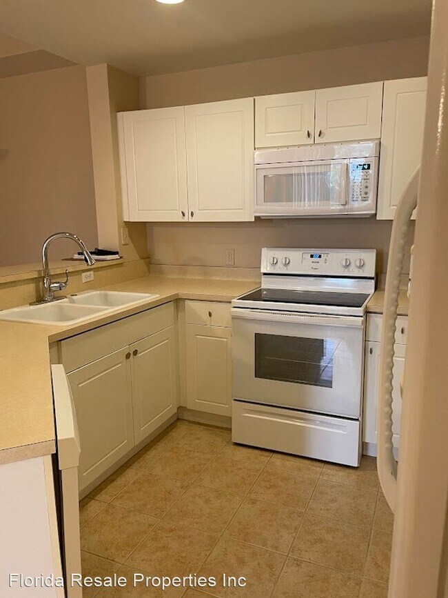 Foto del edificio - 2 br, 2 bath House - 1518 SW 50th St #204