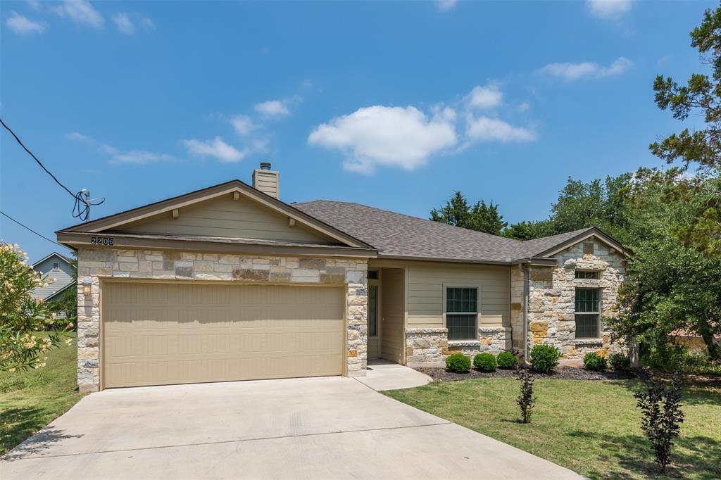 Foto principal - 2206 Red Fox Rd