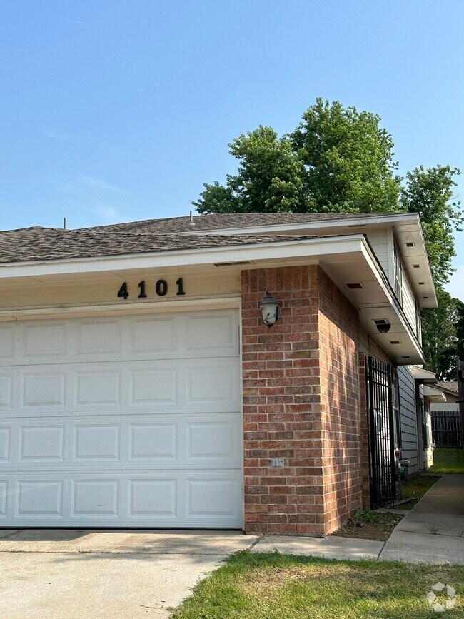 Heritage Place Apartments for Rent Norman, OK 2 Rentals