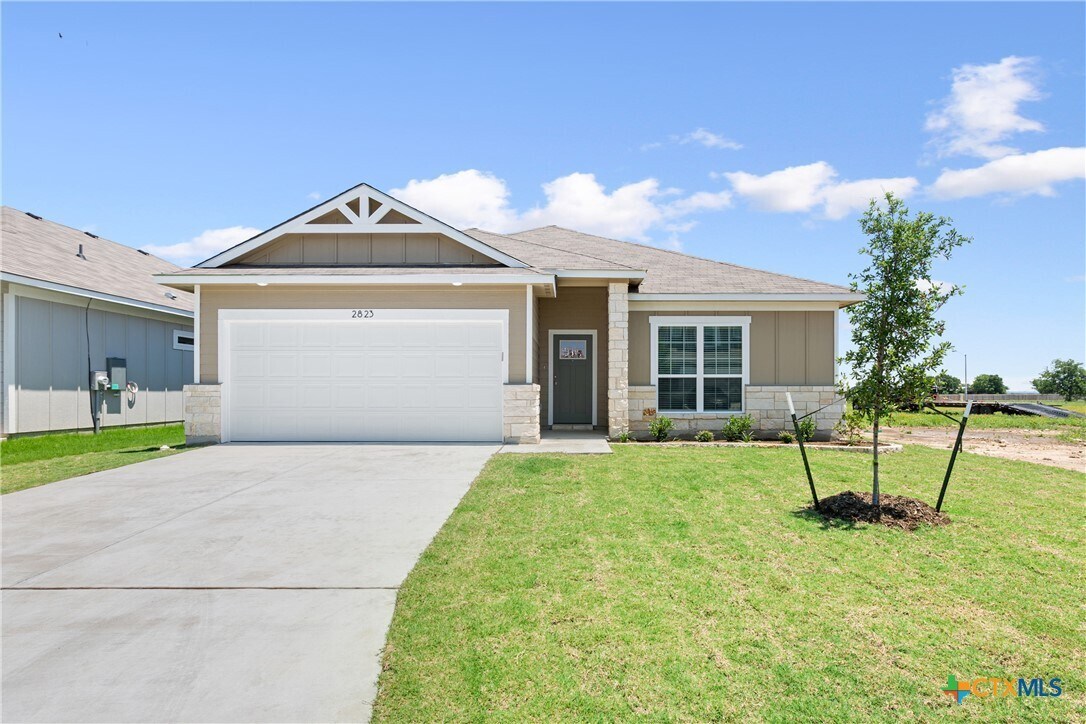 Foto principal - 2823 Fox River Dr