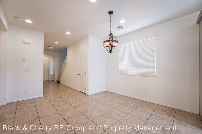 Building Photo - 3 br, 2.5 bath House - 9461 Isla Less Ave
