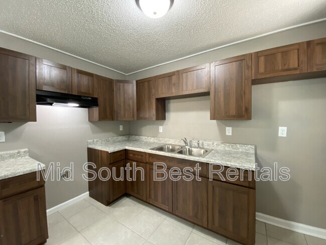 Building Photo - 2845 Heber Ave