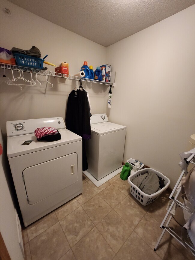 Foto del edificio - 1740 Prescott Ct