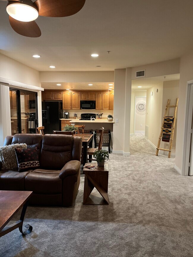 Foto del edificio - 21320 N 56TH St