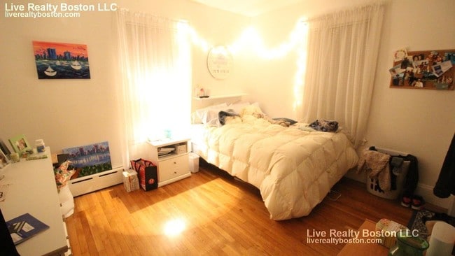 Building Photo - 5 bedroom in Allston MA 02134