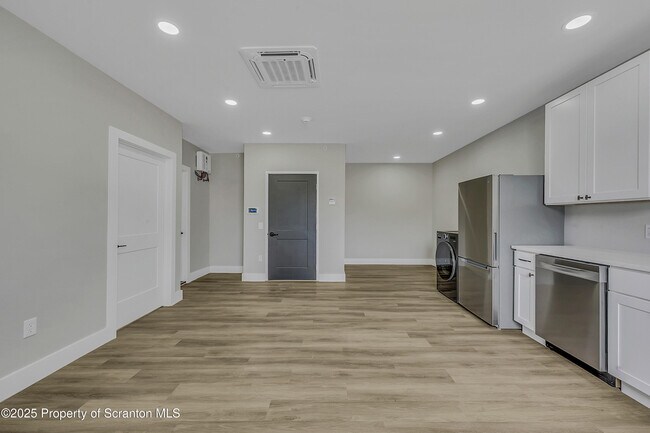 Foto del edificio - 215 Hickory St