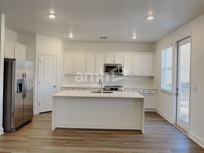 Foto del edificio - 1468 Aquamarine Dr