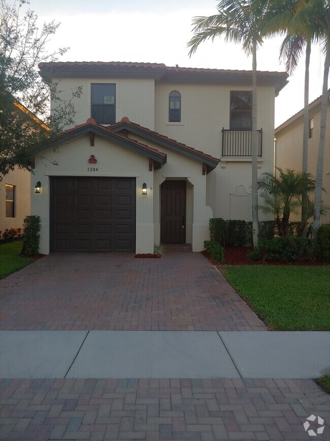 Coquina at Maple Ridge Apartments for Rent Ave Maria, FL 9 Rentals