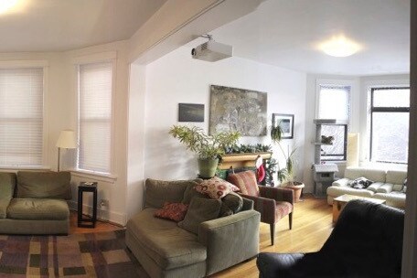 Living/Dining - 1328 W Argyle St
