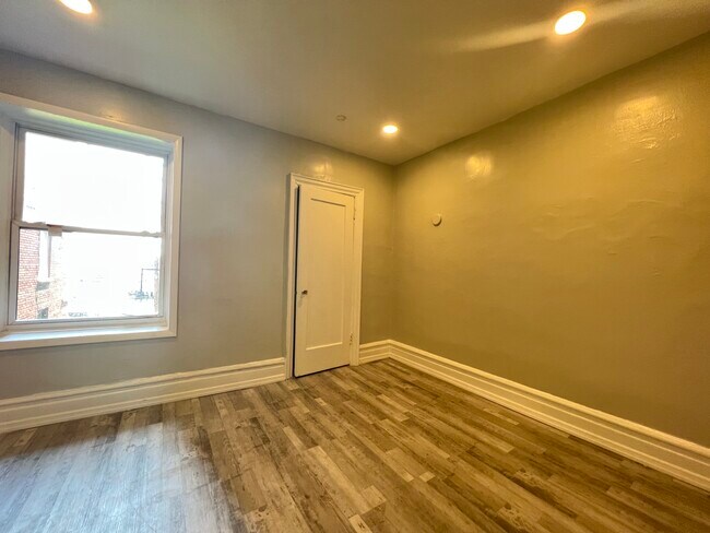 330 Mt Prospect Ave 19 - 271 Mount Prospect Ave