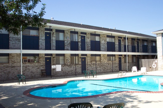 Pool - Westminster Apartments