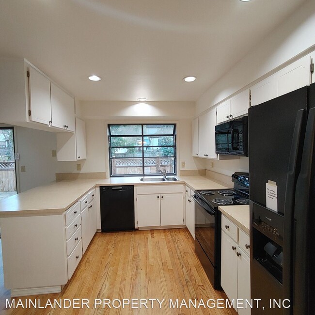 Building Photo - 3 br, 2 bath House - 4396 WOODSIDE CIRCLE