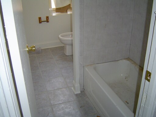 Building Photo - 207 S 46th St