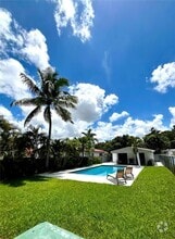 Building Photo - 2035 SW 60th Ct
