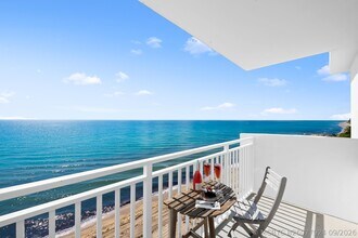 Building Photo - 4511 S Ocean Blvd