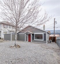 Building Photo - 325 S Chelan Ave