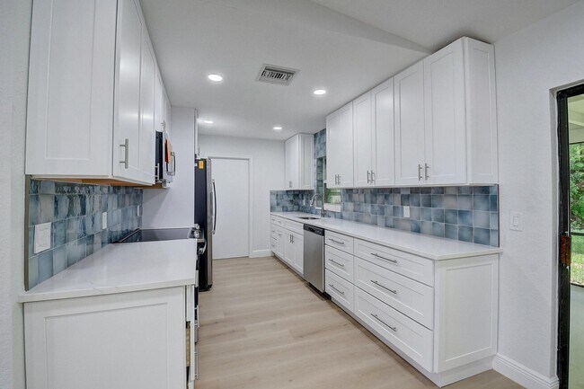 Foto del edificio - 2520 SW 4th St