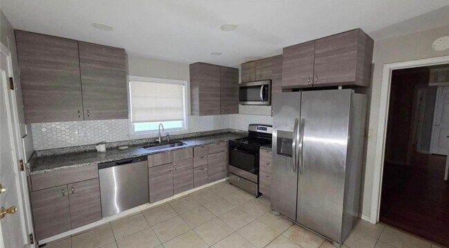 Foto del edificio - 136 Hillsdale Dr SE