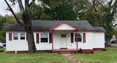 Building Photo - 630 Crestland Ave