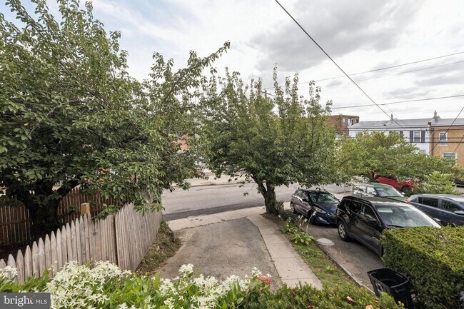 Foto del edificio - Great Townhouse w/ 2 Bedrooms, 1.5 Baths, ...