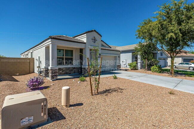 Foto del edificio - 3032 N 310th Ln