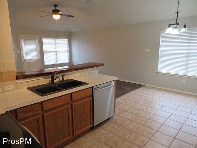 Building Photo - 3 br, 2 bath House - 3717 Beatriz
