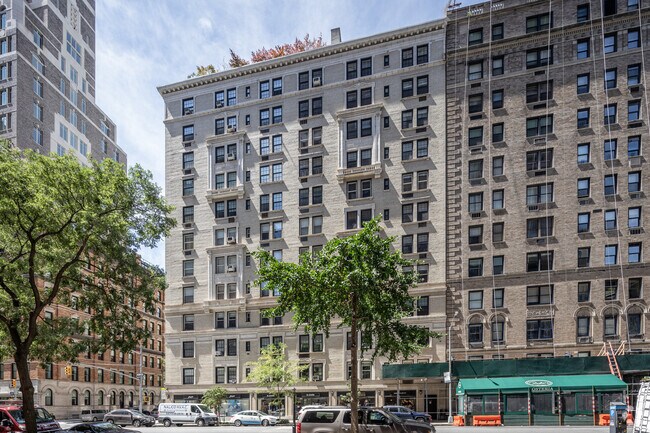 Building Photo - 17 E 89th St
