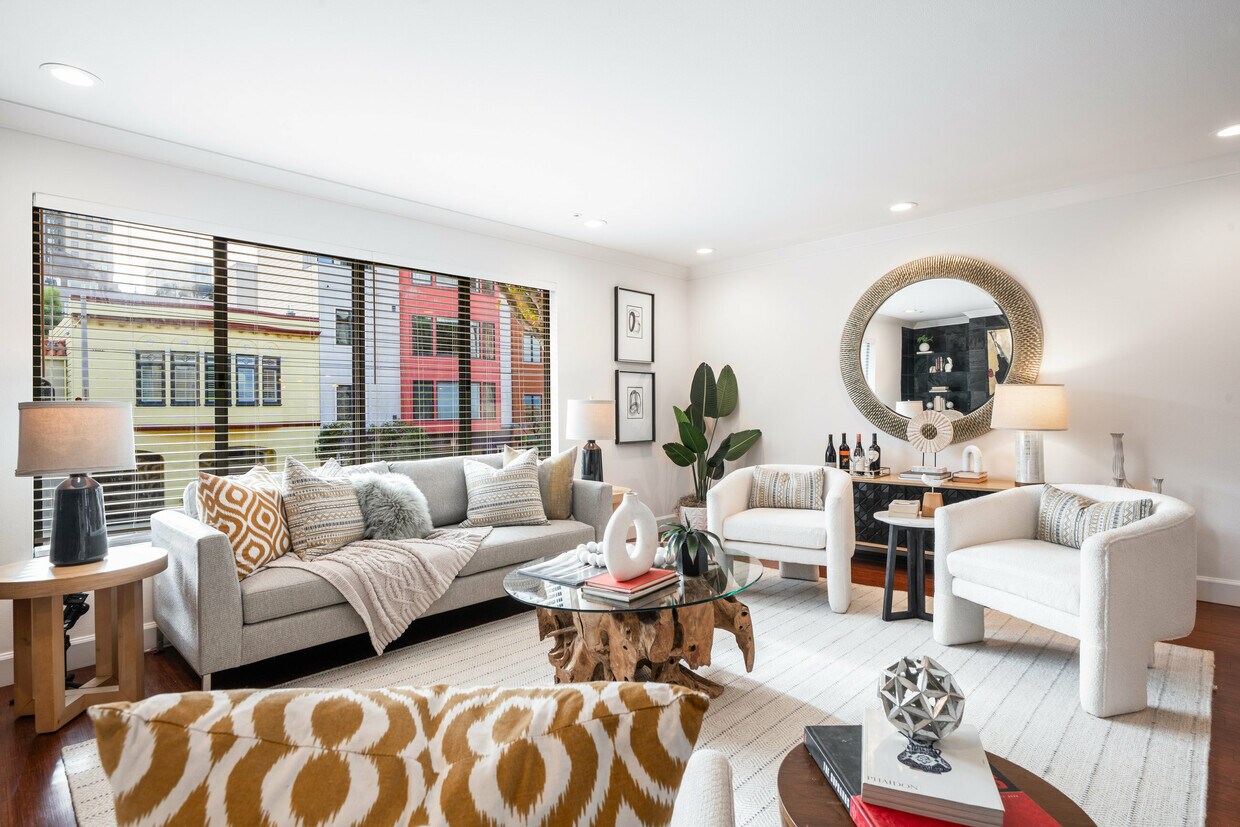 Foto principal - 870 North Point St