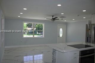 Foto del edificio - 3954 Coconut Cir N