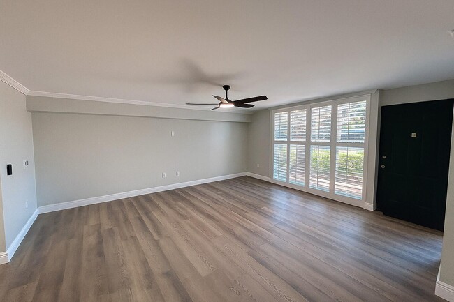 Building Photo - 1707 Village Blvd