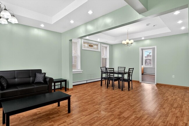 Foto del edificio - 281 Fulton Ave