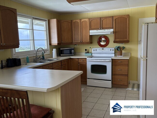 Foto del edificio - Furnished 2 Bedroom w/ Bonus Studio Downstairs