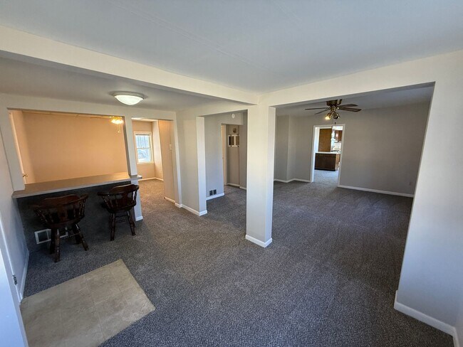 Foto del edificio - 1435 Viola Ave